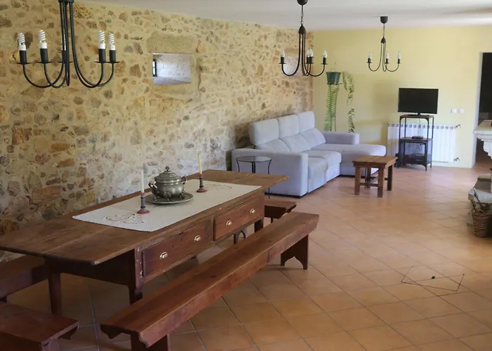 Casa Da Aldeia Mgs Casa de Férias *