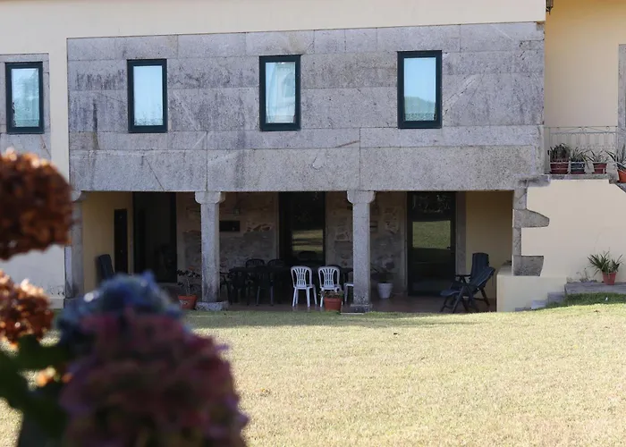 Casa Da Aldeia Mgs Casa de Férias *